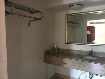 Hotel Baltimore Hwy 40